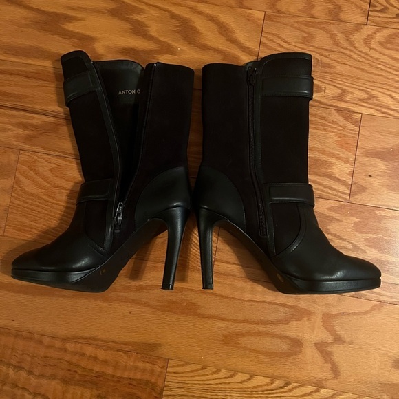 Antonio Melani black leather and suede boots size 9